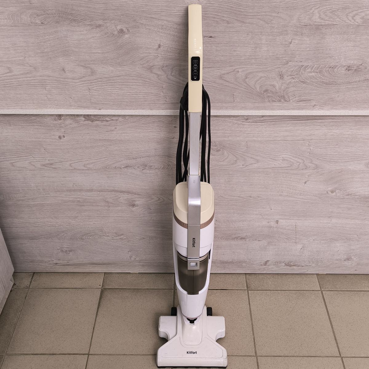 Вертикальный паровой пылесос "2 в 1" Kitfort КТ-575-1