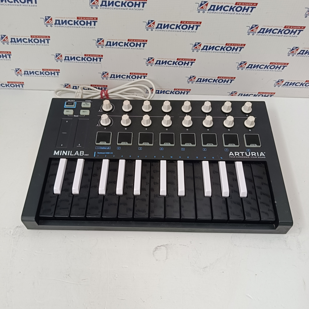 MIDI клавиатура Arturia MiniLAB 3 Black Edition
