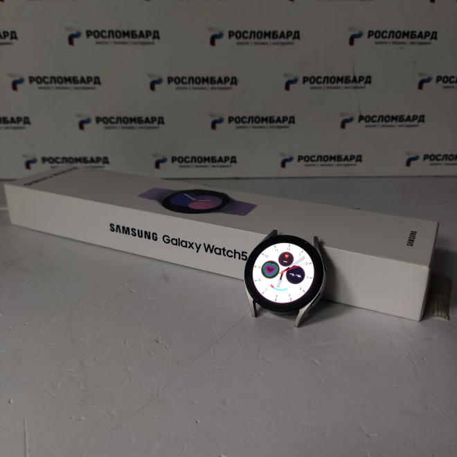 Умные часы Samsung Galaxy Watch 5