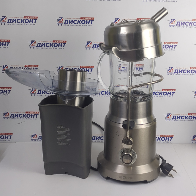 Центробежная соковыжималка BORK S810