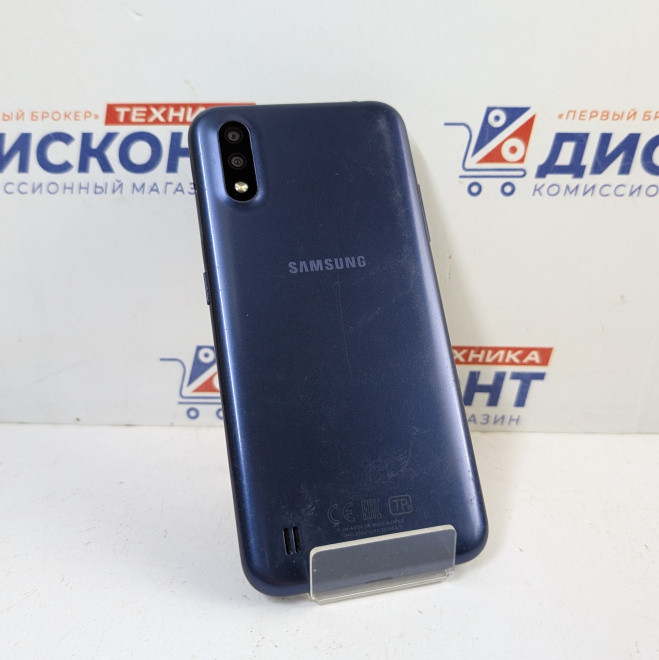 Смартфон Samsung Galaxy A01 2/16 Гб
