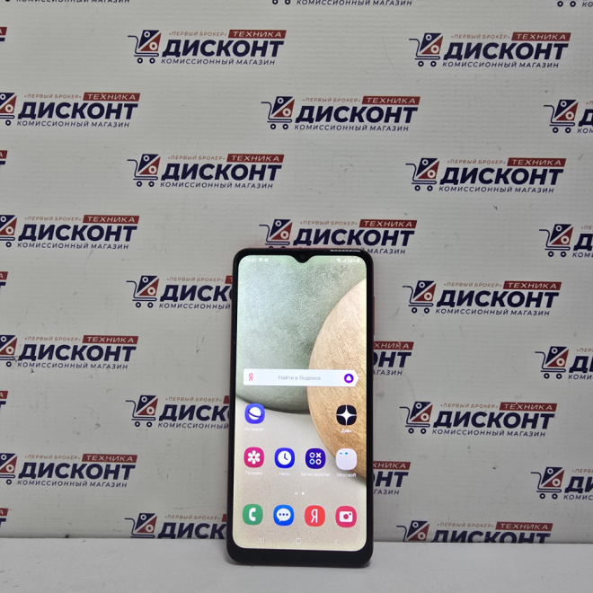 Смартфон Samsung Galaxy A12 4/64 Гб