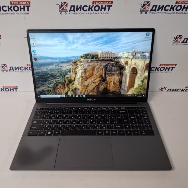 Ноутбук ЗЕОН C152I-I511