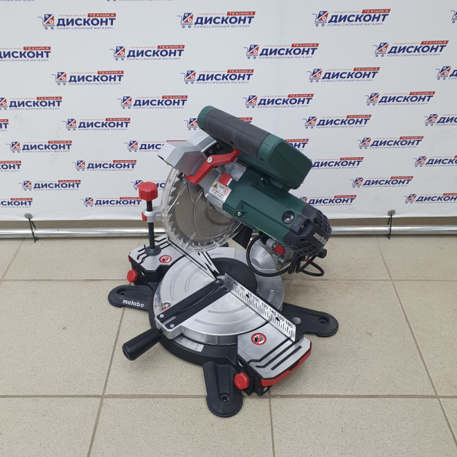 Пила торцовочная сетевая METABO KS 216 M LASERCUT