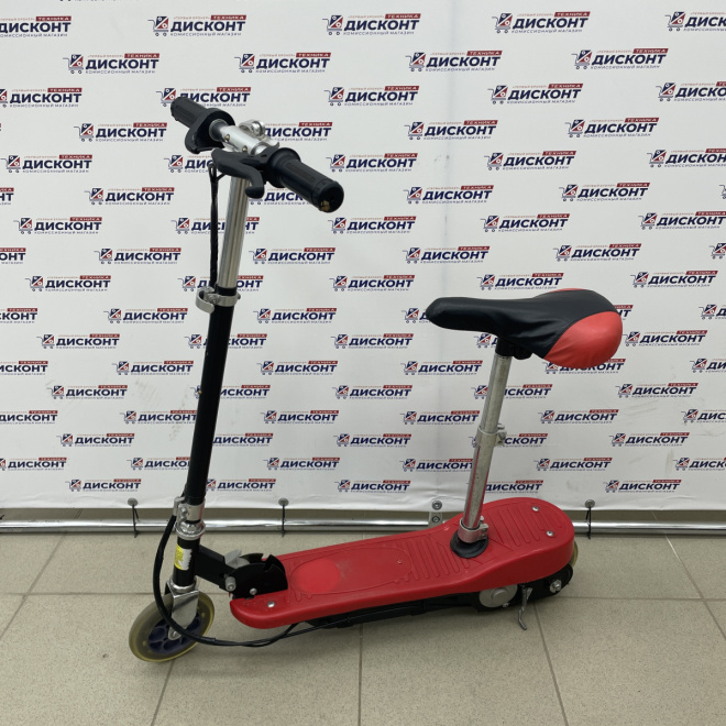 Электрический самокат с сиденьем