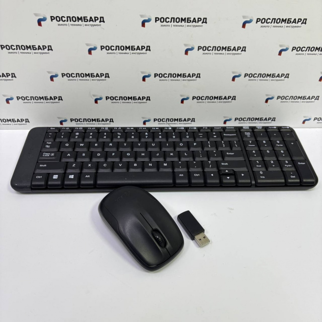 Комплект клавиатура мышь Logitech MK220