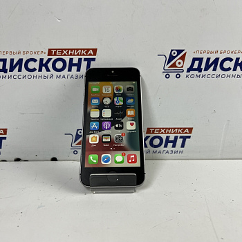 Смартфон Apple iPhone SE 32 Гб